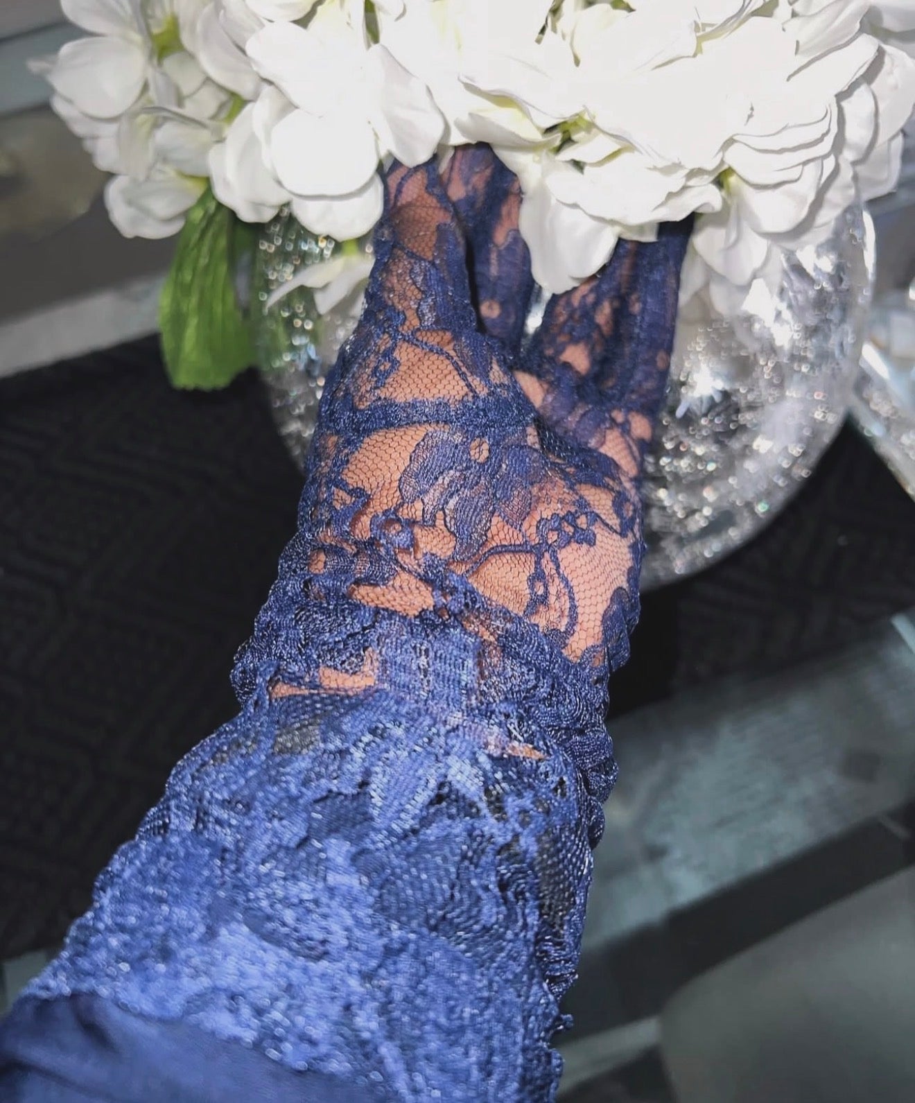 Lace gloves