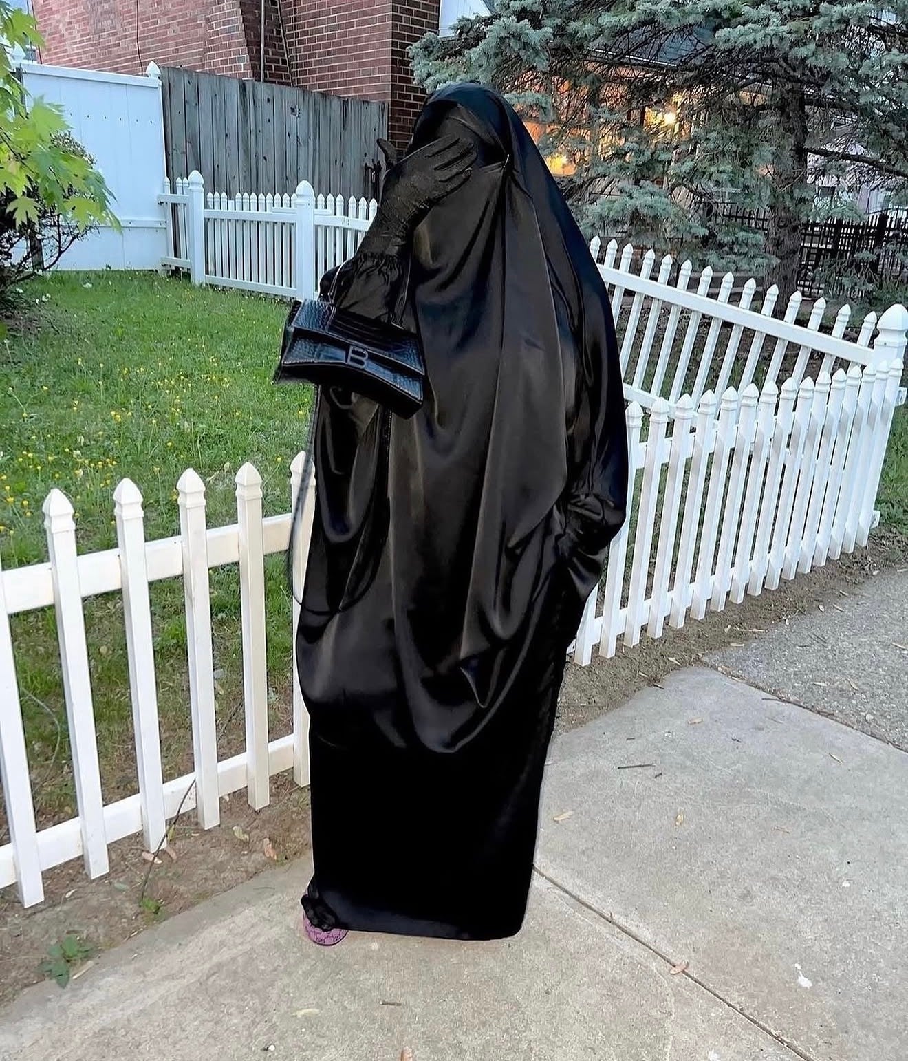 Haniya satin jilbab